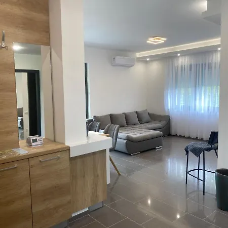 Apartment Terra Toscana Sarvar